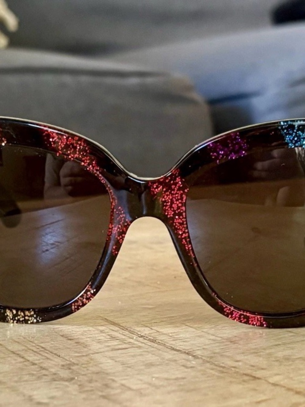 Authentic Gucci Oversized Rainbow Cat Eye Frame Tinted Sunglasses